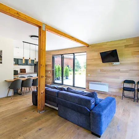 вудхарт2 Appartement Yasinya