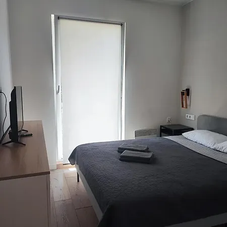 вудхарт2 Appartement Yasinya